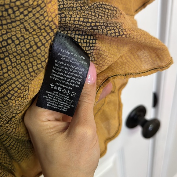 Anthropologie AKEMI + KIM small Sleeveless Patterned Top - Black and Tan - Picture 9 of 9